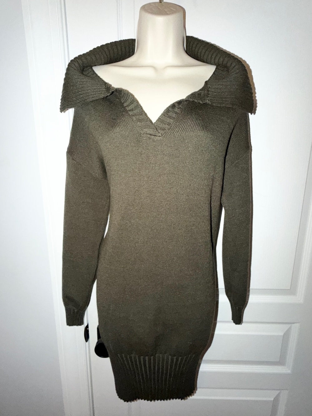 NWT Olive Green Knit Sweater Dress Size Small Oversized Foldover Collar